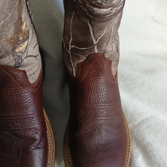 Old West Brown and Camouflage Cowboy Boots - Picture 8 of 11